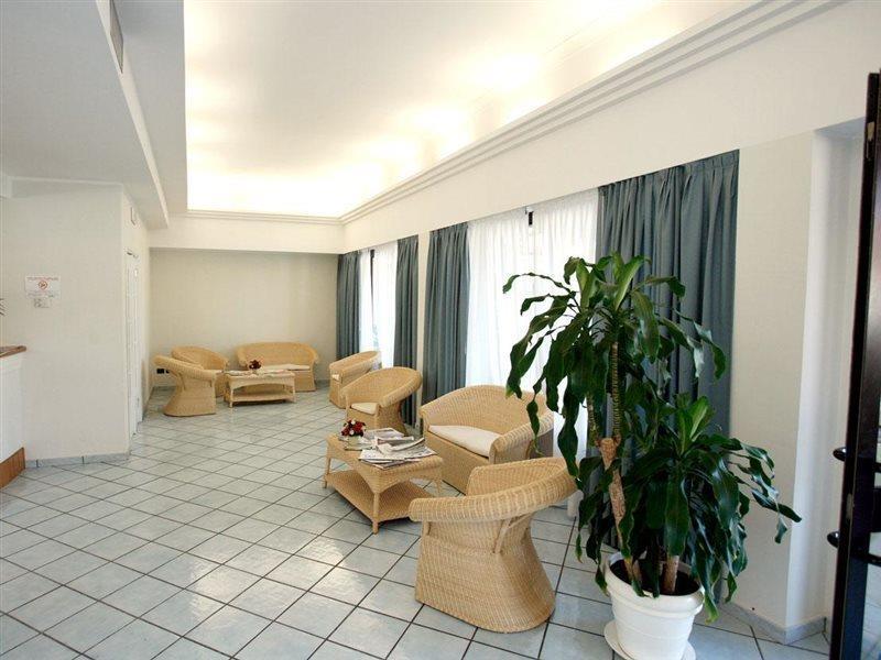 Club Valtur Porto Ada Hotel Пицо Екстериор снимка